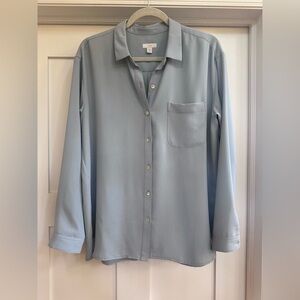 J Jill pocket front blouse with collar.
